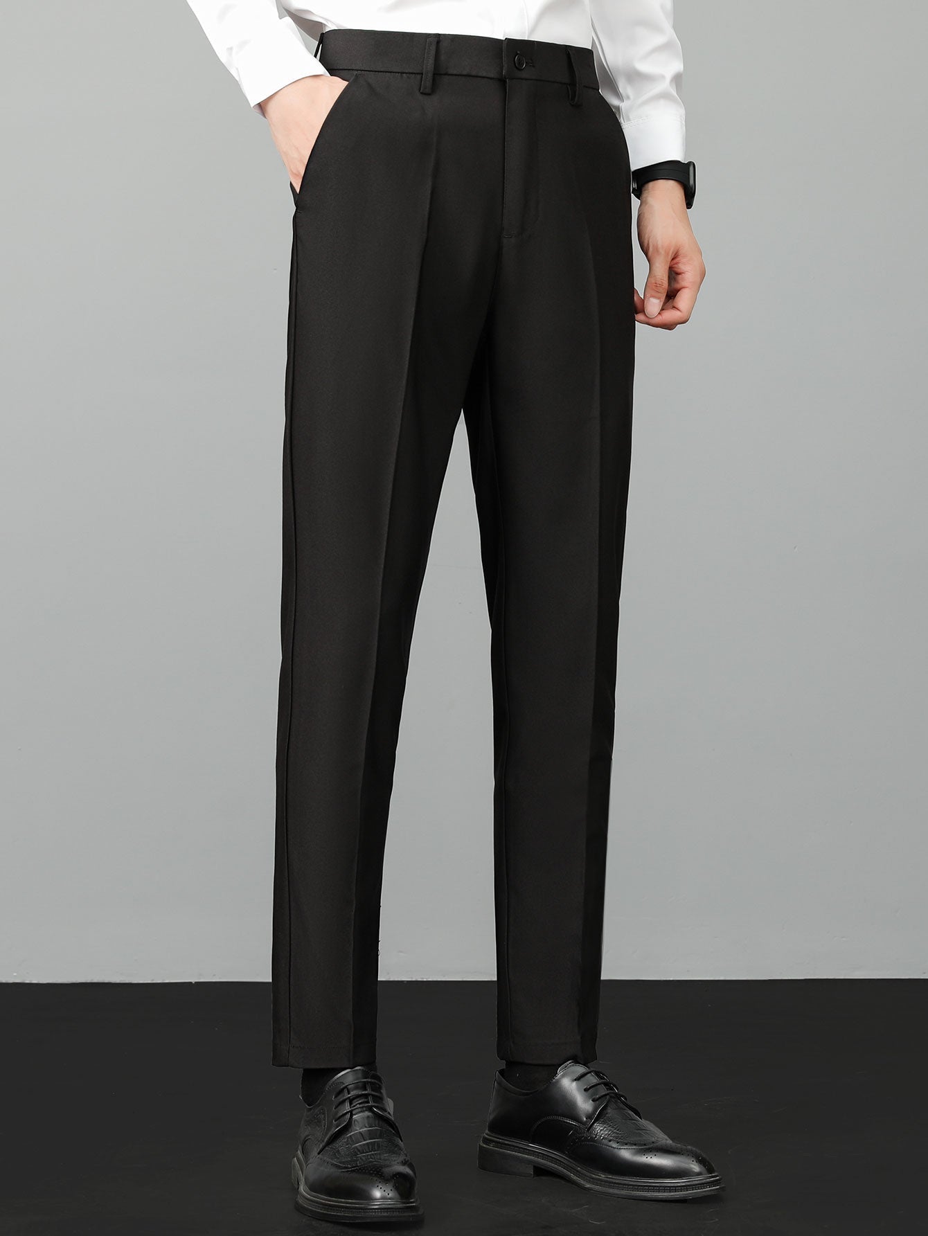 Contrast Textured Knit Polo & Slim Fit Tapered Trousers
