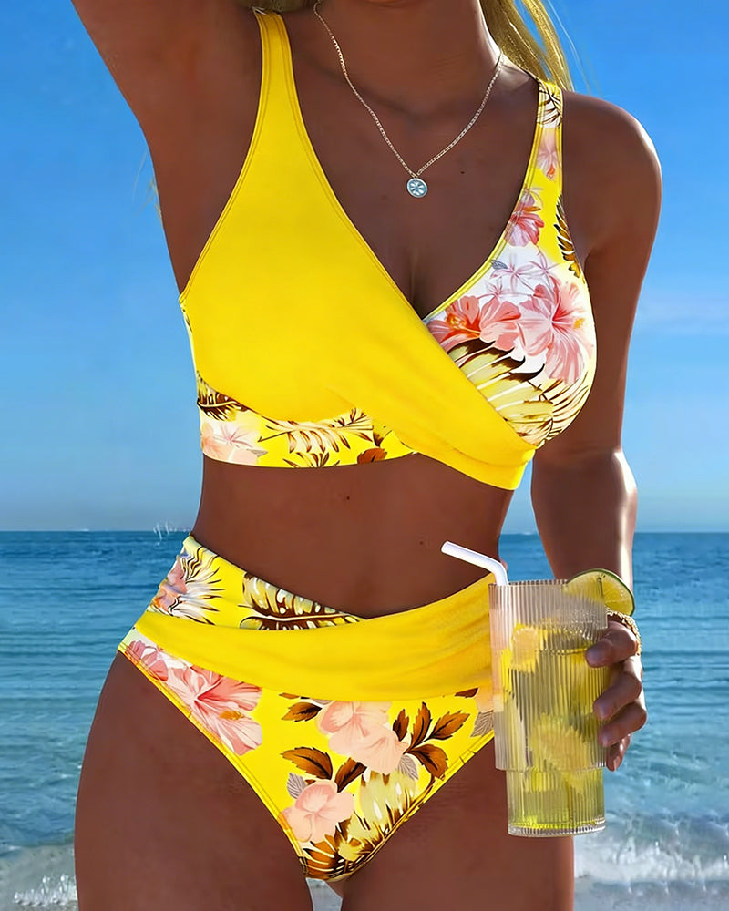 Hibisco | Floral Wrap Bikini with High-Waisted Bottoms