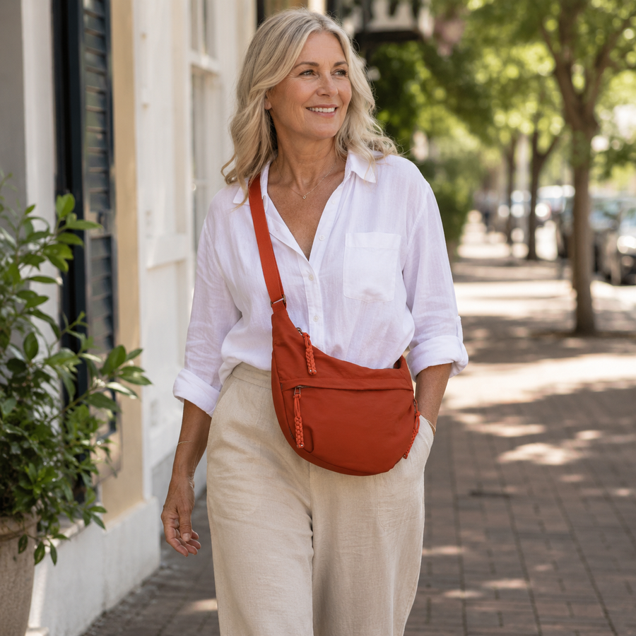 Harriet | Crescent Shoulderbag