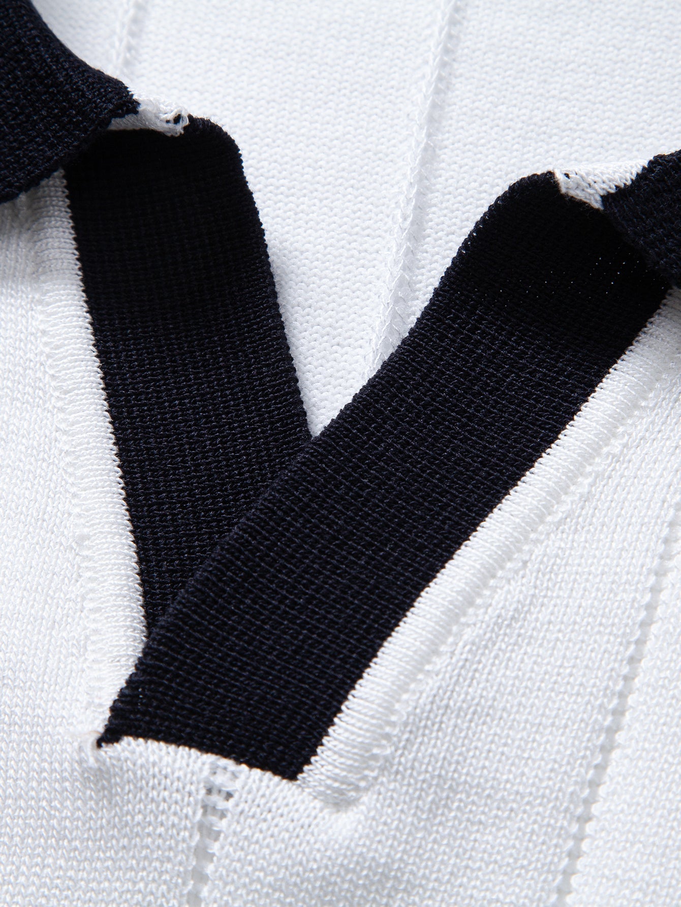 Contrast Trim Ribbed Johnny Collar Knit Polo & Slim Fit Tapered Trousers