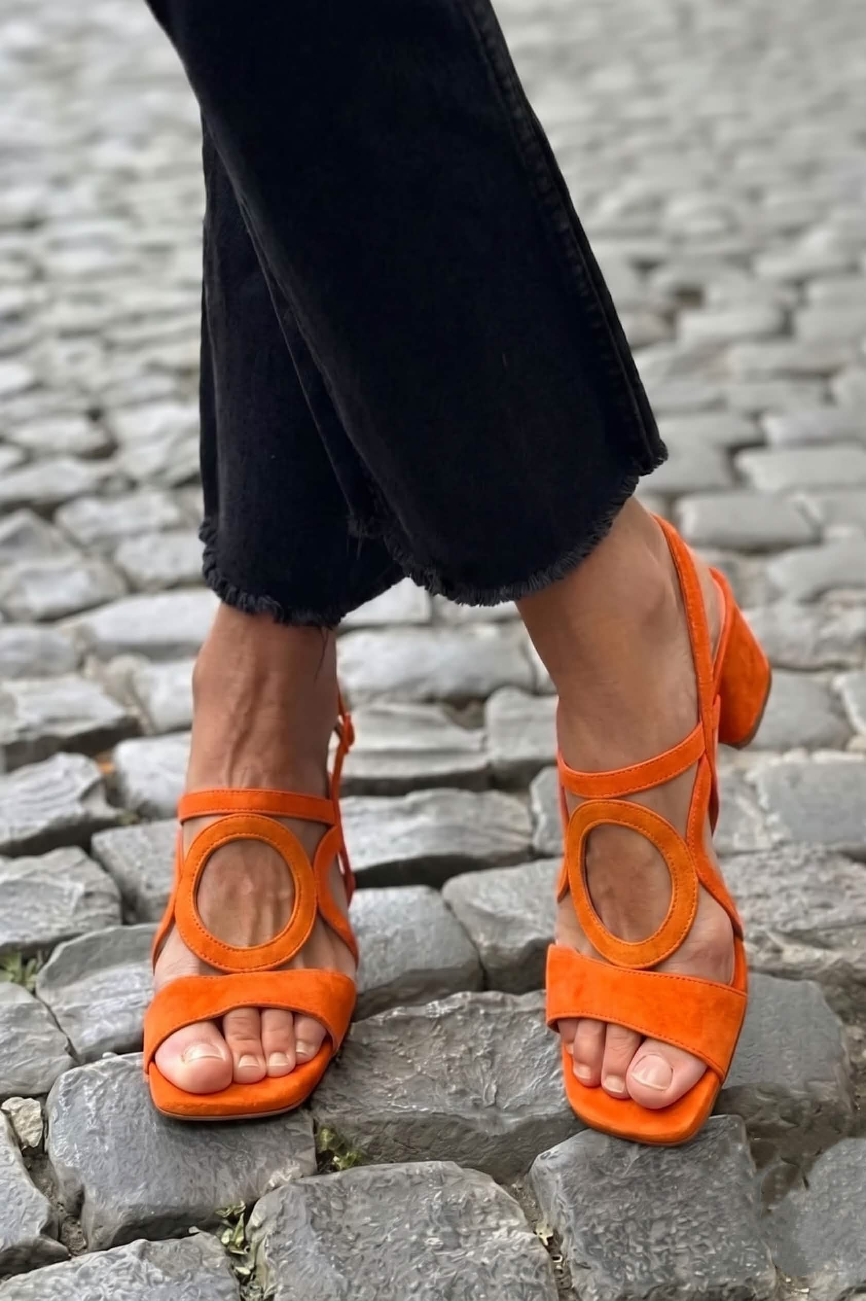 Erin Vibrant Sandals