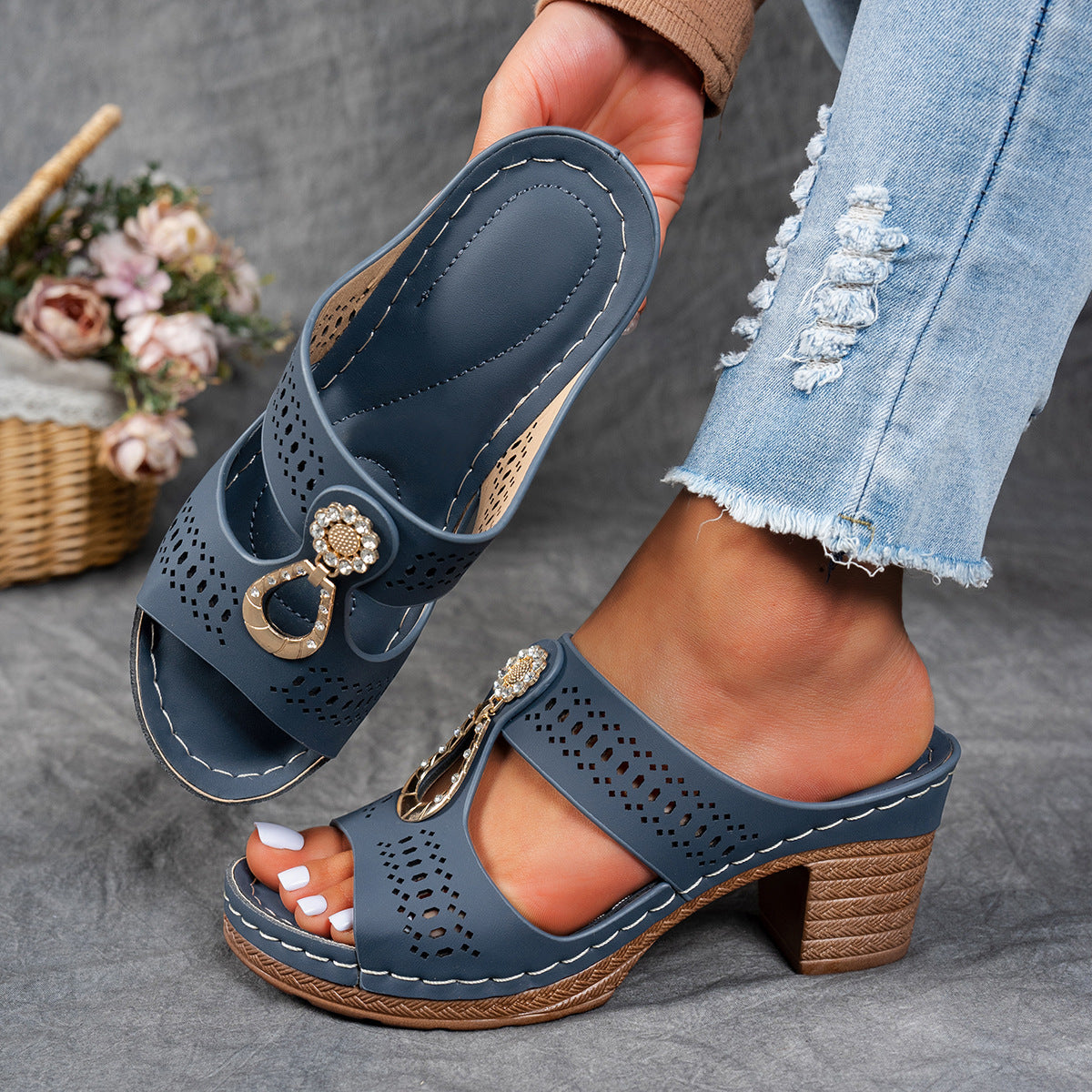 Lidia | Low Heel Comfort Sandal