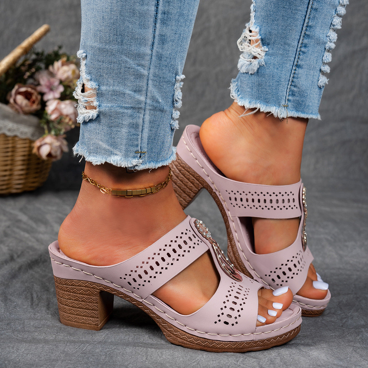 Lidia | Low Heel Comfort Sandal