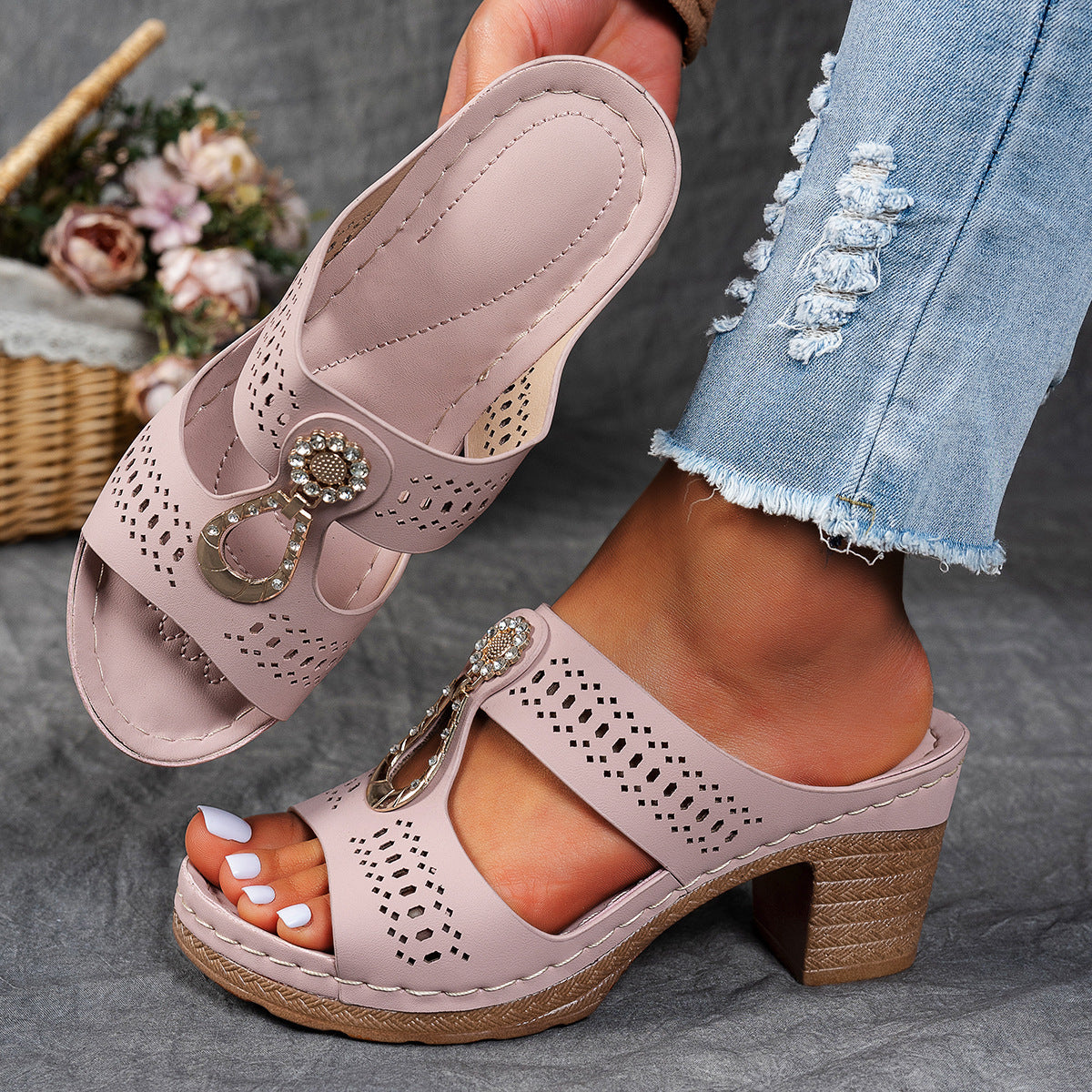 Lidia | Low Heel Comfort Sandal