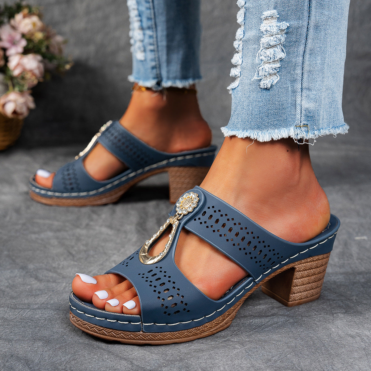 Lidia | Low Heel Comfort Sandal