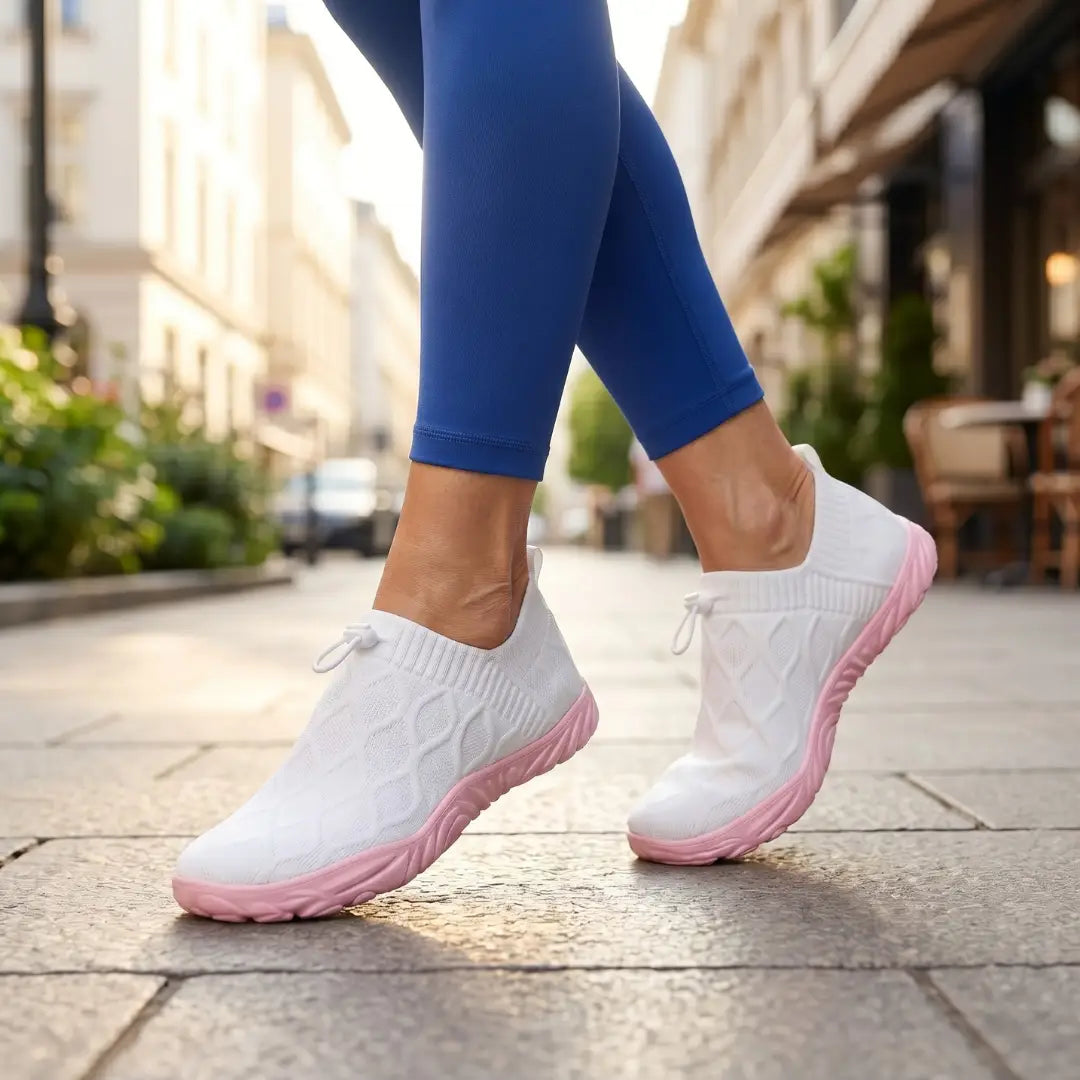 Anne | Wide Toe Walking Shoes