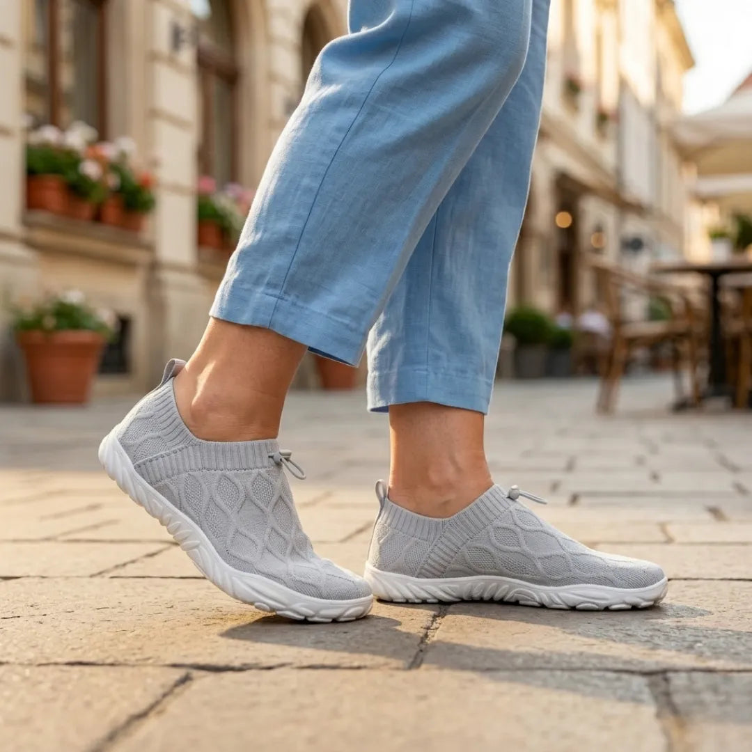 Anne | Wide Toe Walking Shoes